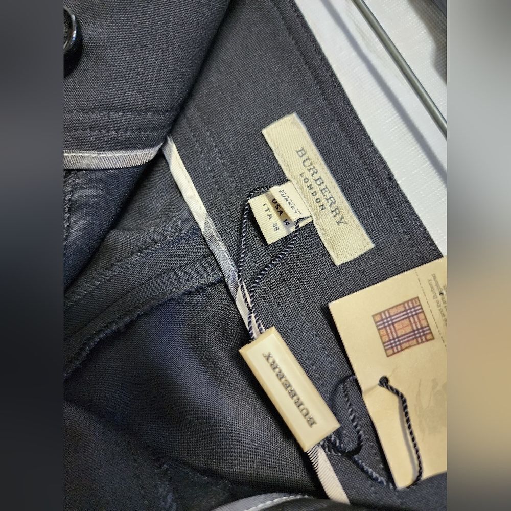 Burberry   - Picture 11 of 16